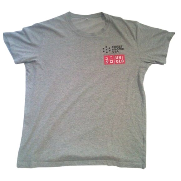Mens Uniqlo T-shirt "Street Soccer USA" Uniqlo gray t-shirt Size XL - Picture 3 of 4